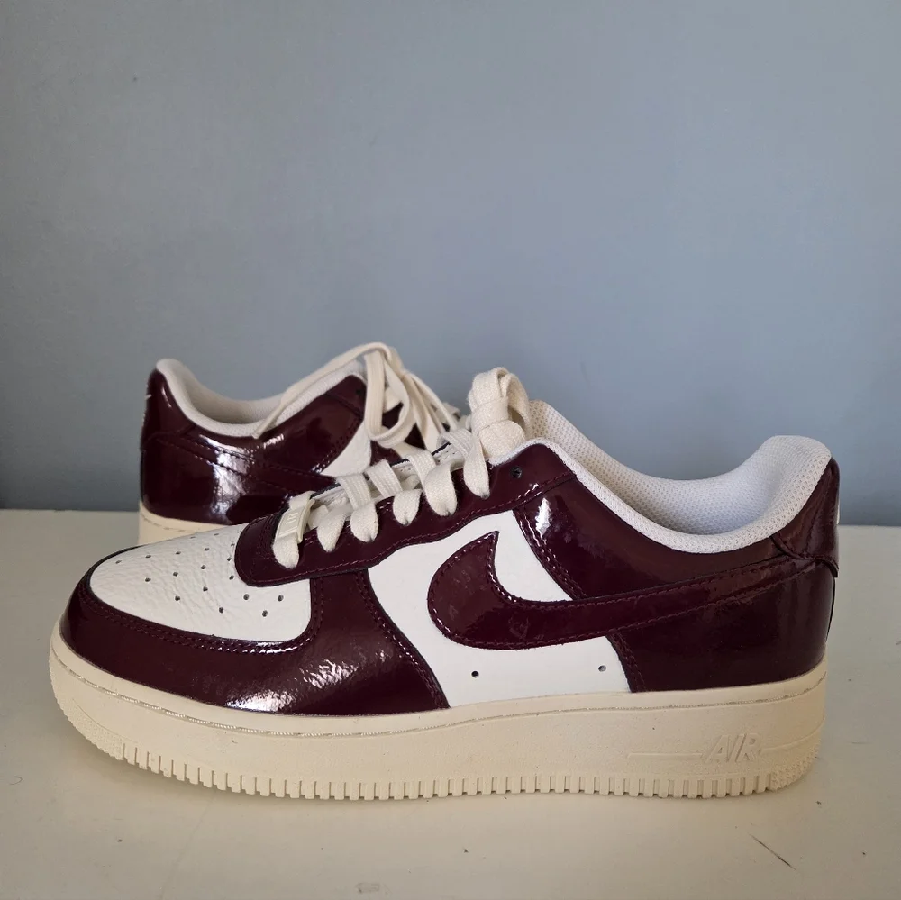 🆕️Nike Air Force 1 '07 LX Roman Empire Dark Burgundy Low-Top Sneakers Size 8.5W - Picture 3 of 10